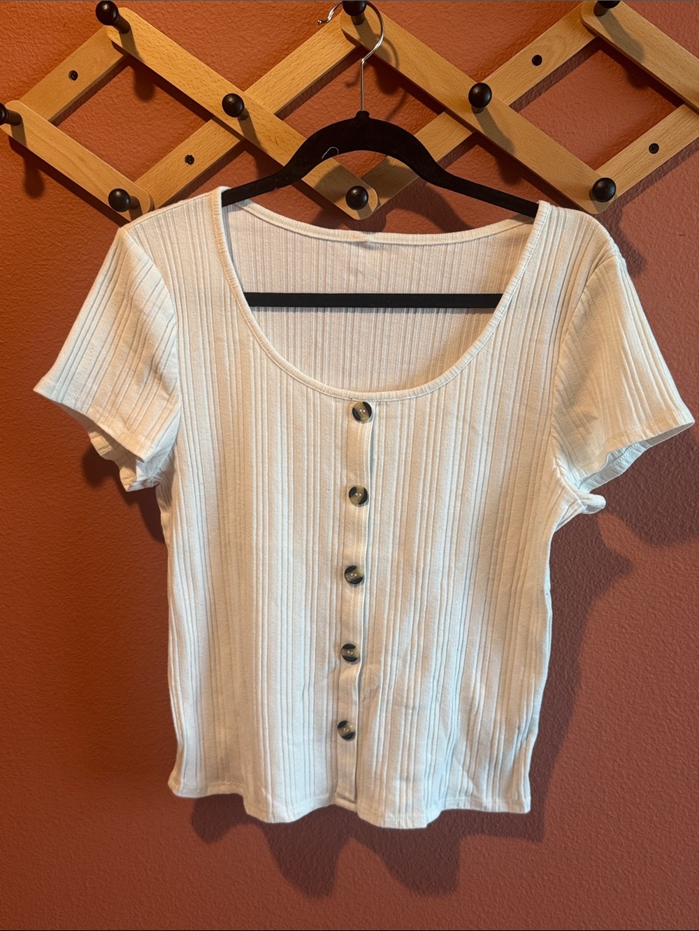 Ribbed Button-Front Scoop Neck Top - Cream